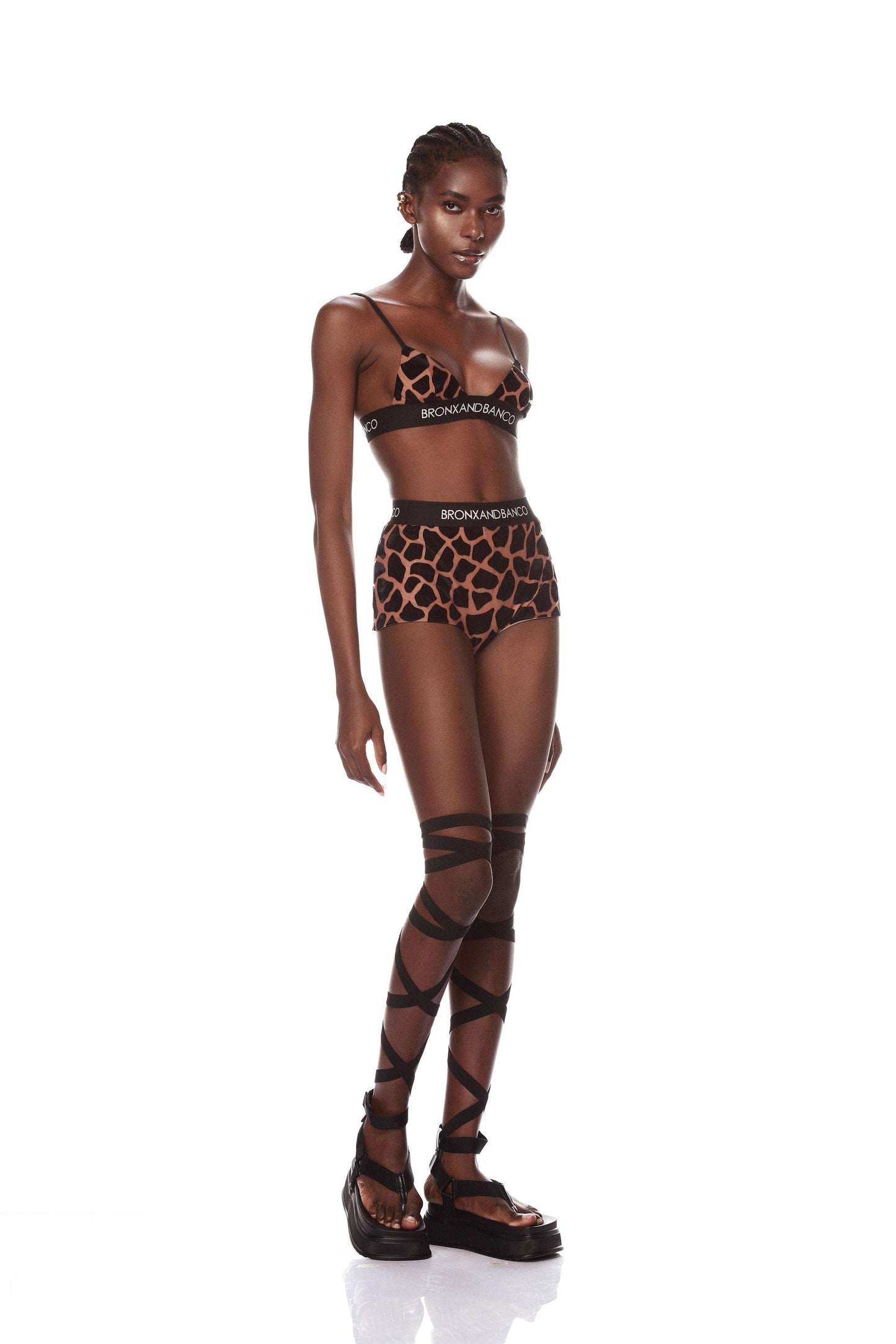 Nala Giraffe Set